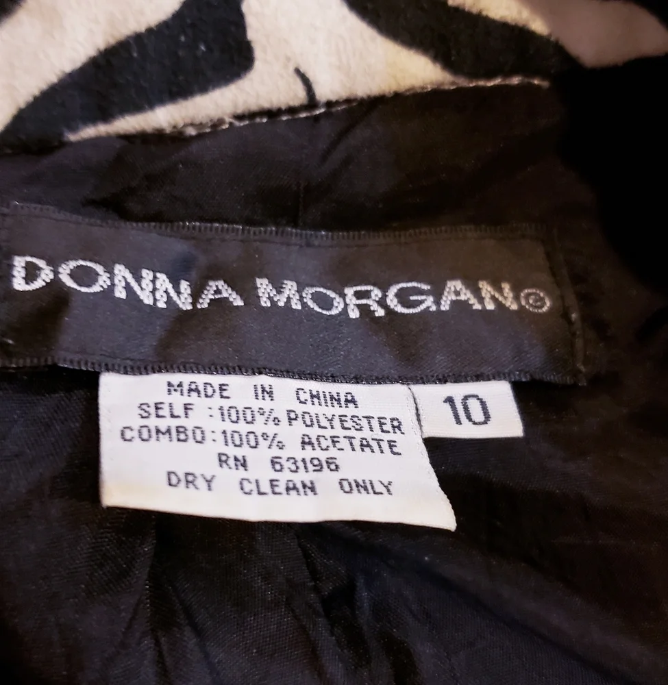 Donna Morgan - Soft Suede Texture Zip Up Suit Jacket - Picture 7 of 7